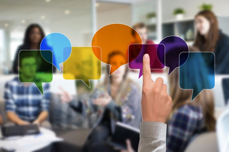 Empatía y Escucha Activa: Fundamentos de Relaciones Interpersonales Exitosas